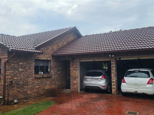 3 Bedroom House 3 Bedroom House