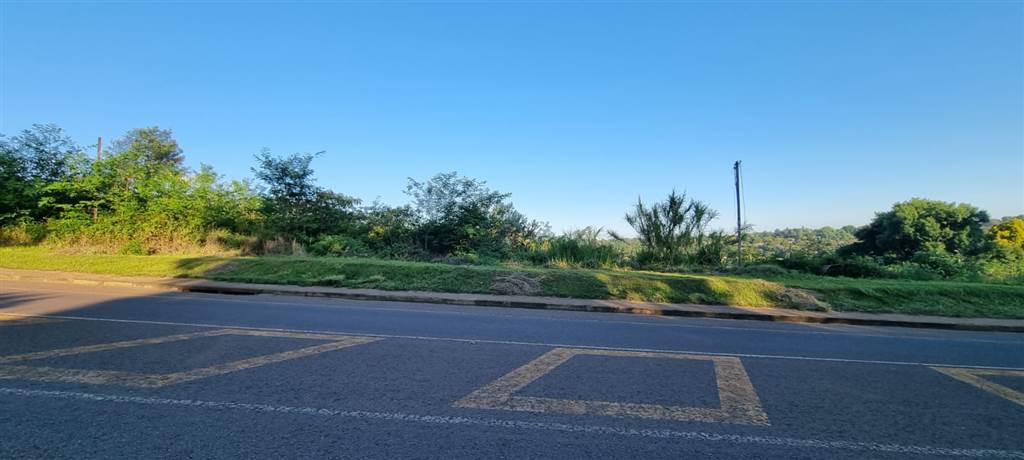 7879 m² Land available in Merrivale photo number 3
