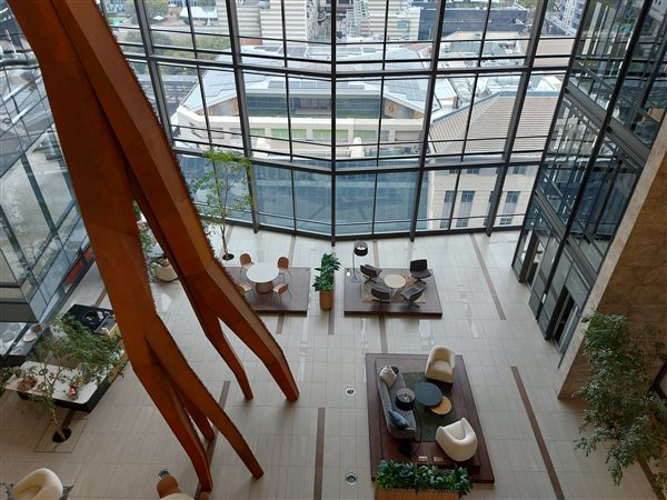 1033  m² Commercial space in Rosebank