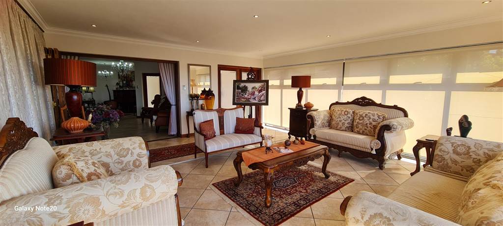 5 Bed House in Jeffreys Bay photo number 24