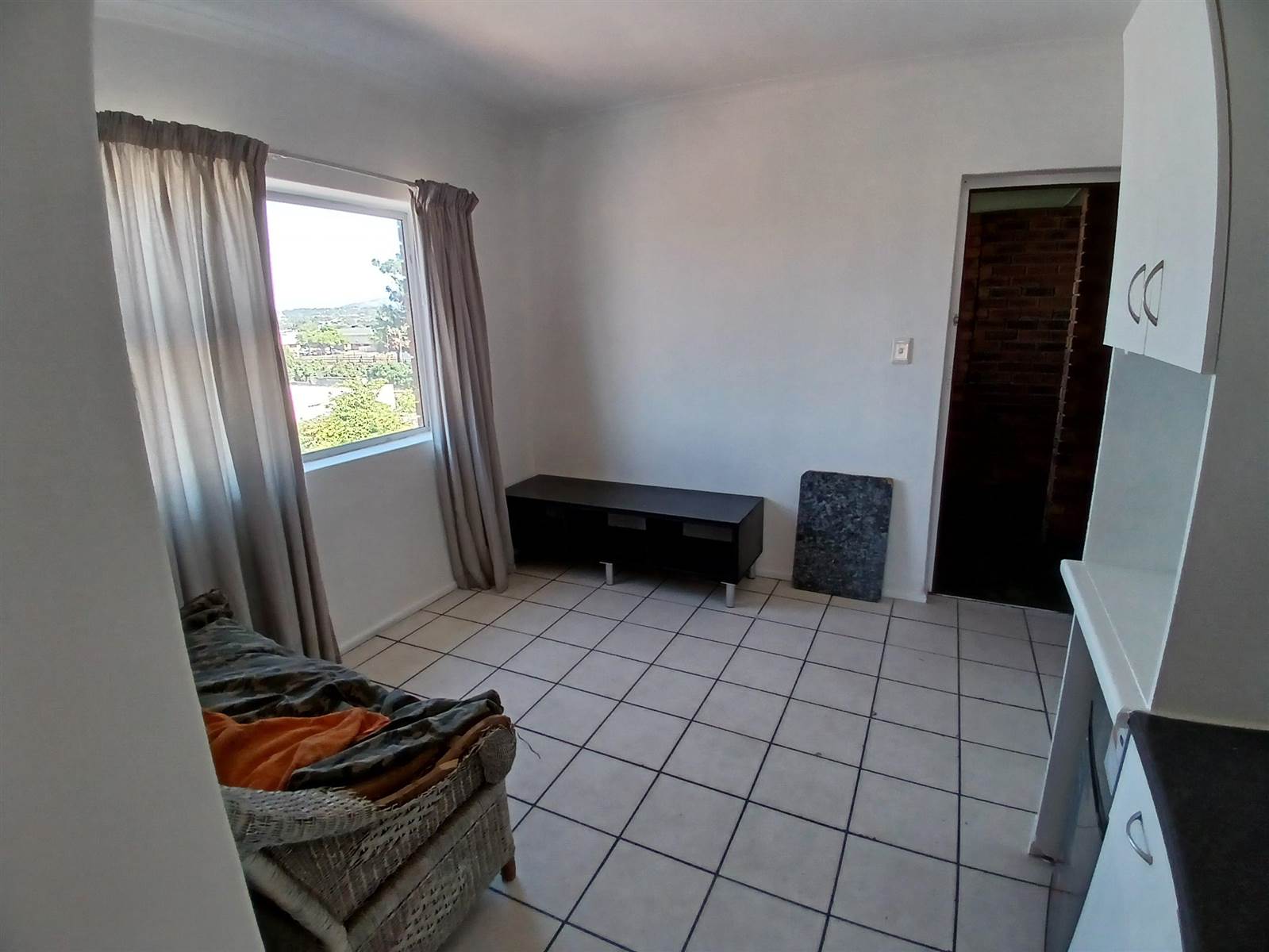 1 Bed Apartment in Protea Heights photo number 10
