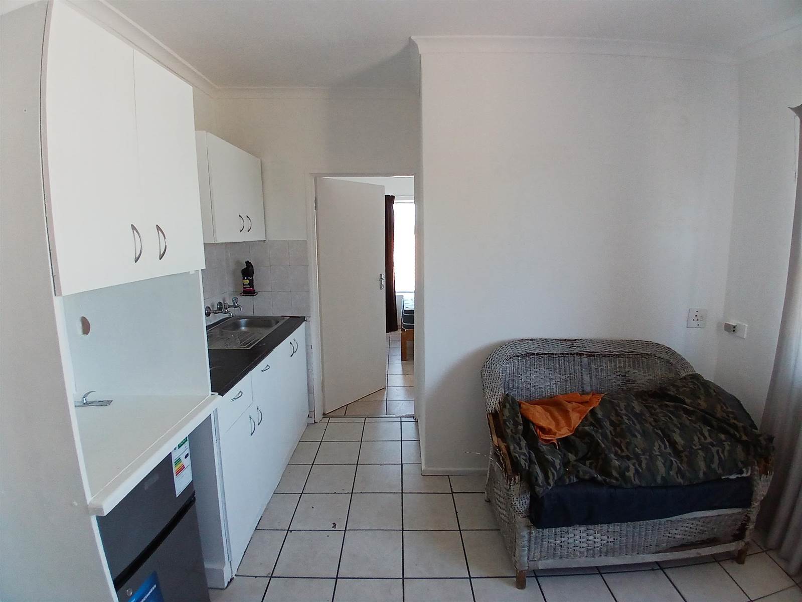 1 Bed Apartment in Protea Heights photo number 9