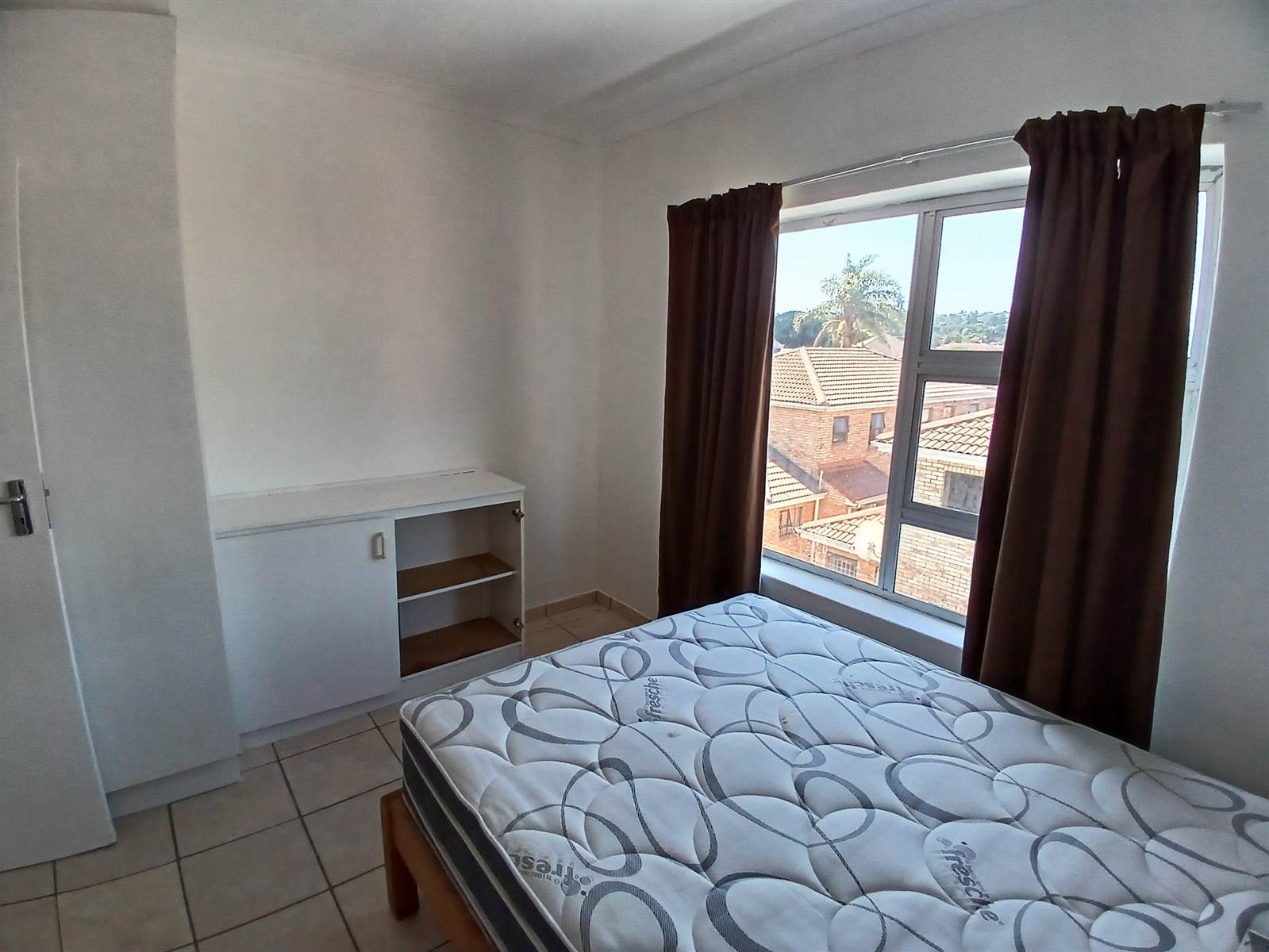 1 Bed Apartment in Protea Heights photo number 19