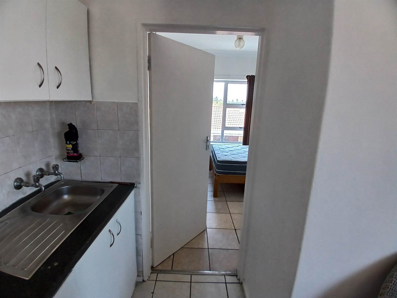 1 Bed Apartment in Protea Heights photo number 14