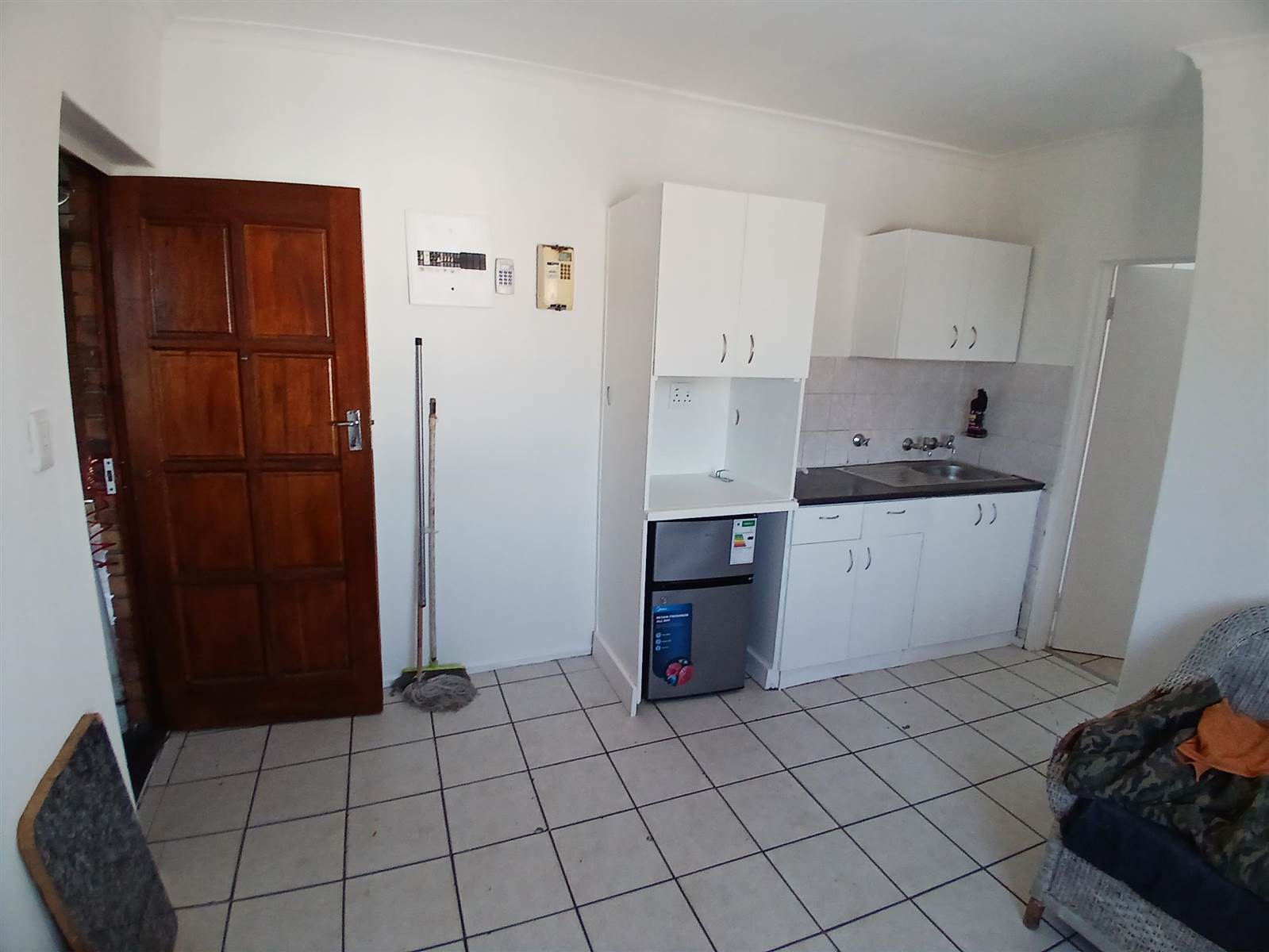 1 Bed Apartment in Protea Heights photo number 12