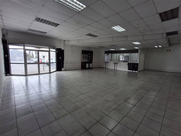 3 500  m² Industrial space