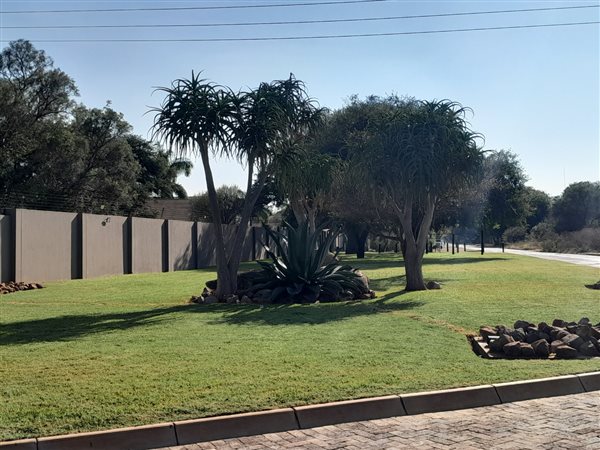 1479 m² Land available in Chroom Park