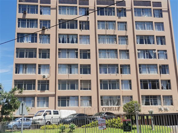 1 Bedroom Flat 1 Bedroom Flat
