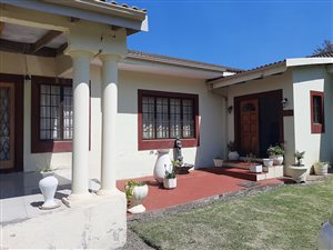 5 Bed House in Albert Falls