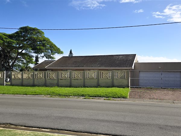 4 Bedroom House 4 Bedroom House