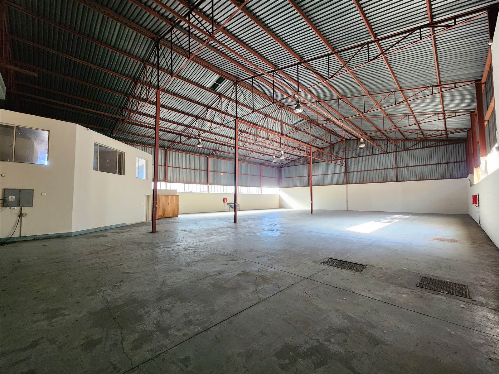 830  m² Commercial space in Ooseinde photo number 12