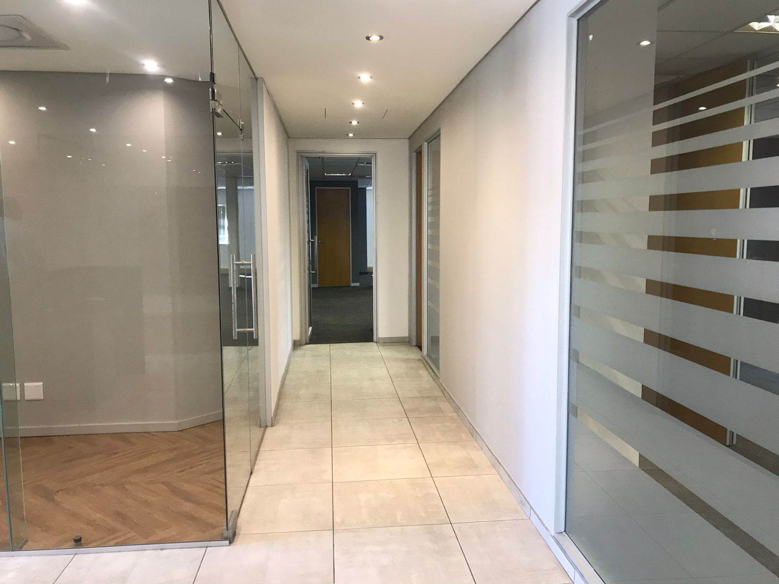6630  m² Commercial space in Bryanston photo number 28