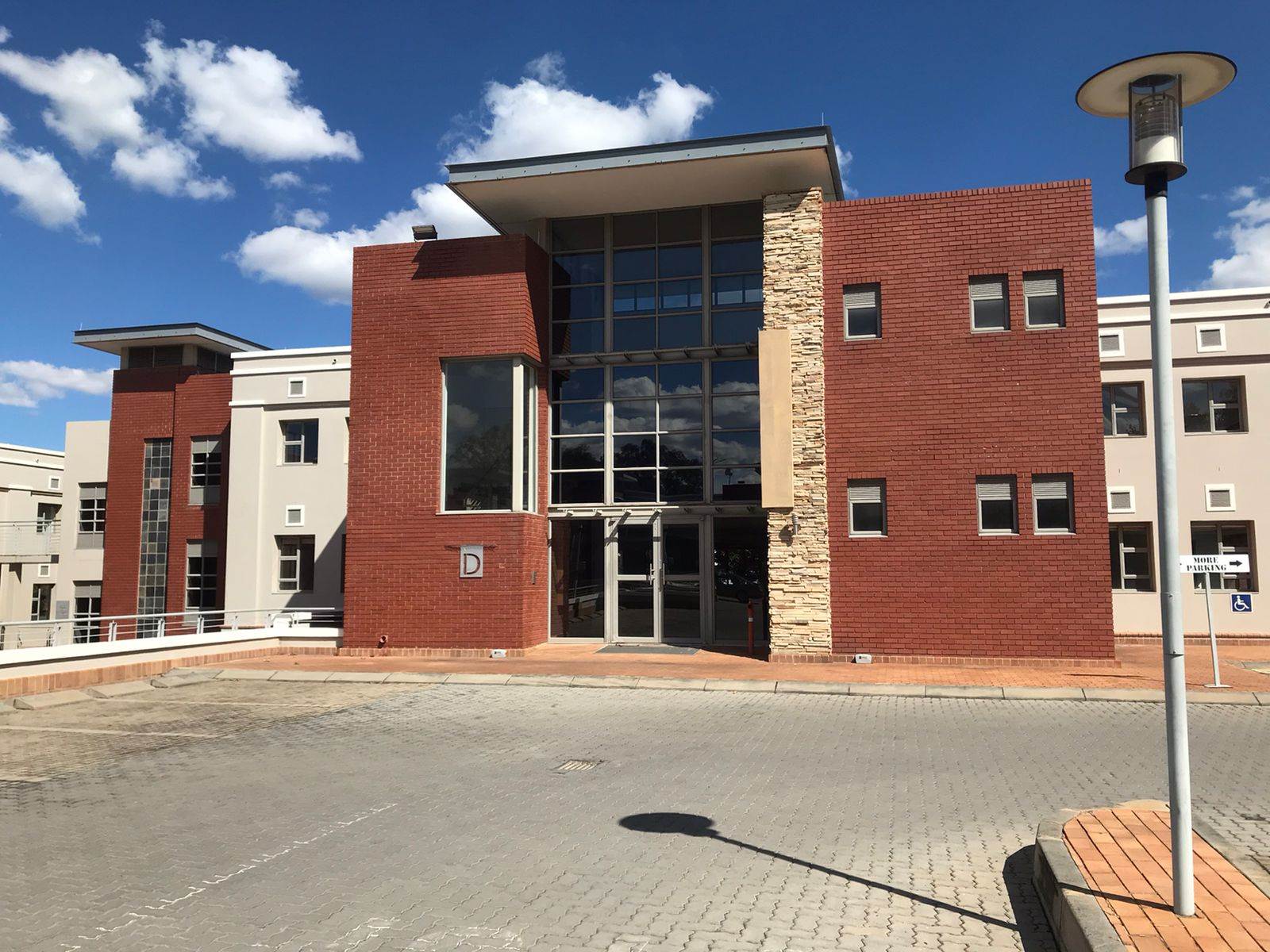 6630  m² Commercial space in Bryanston photo number 1