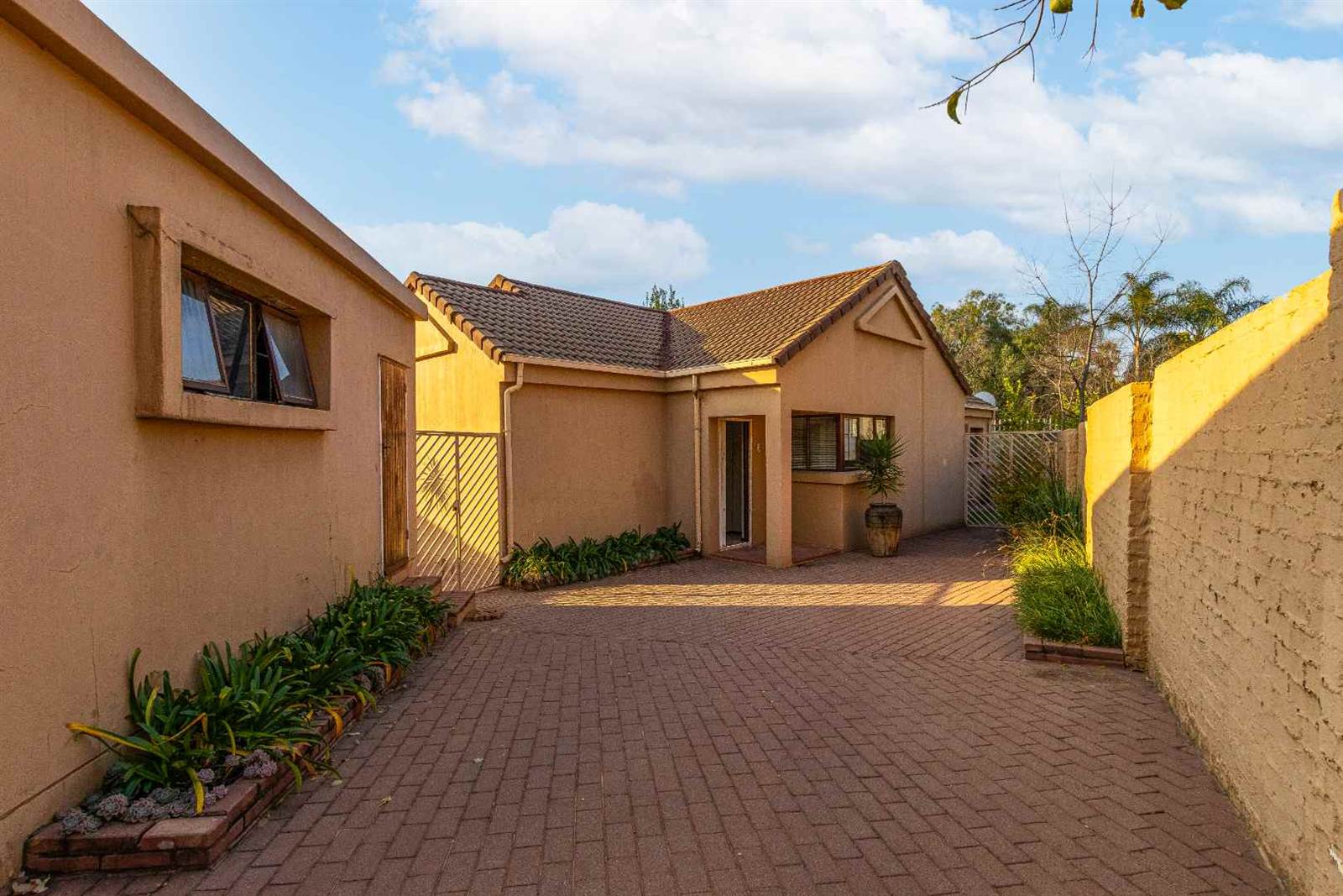 3 Bed House in Douglasdale photo number 29