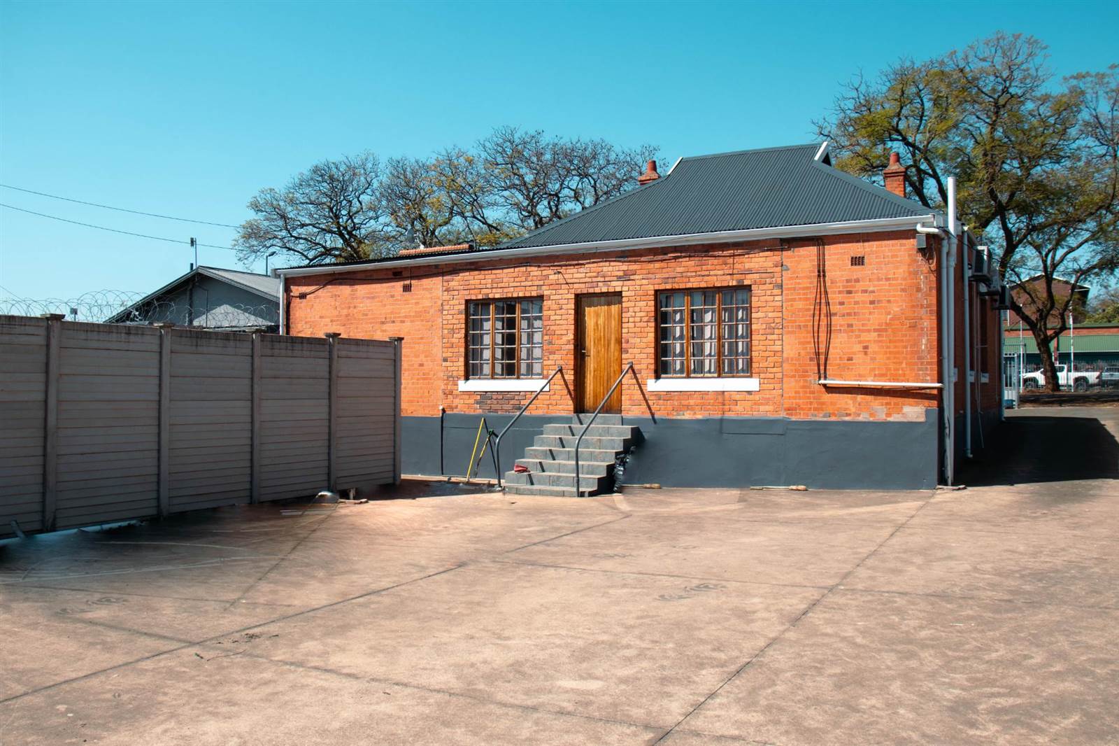 890  m² Commercial space in Pietermaritzburg Central photo number 6