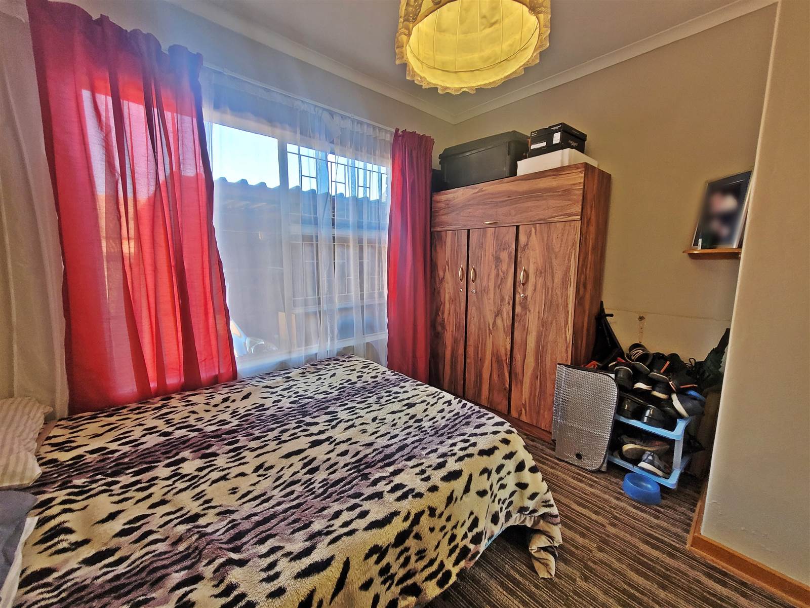 3 Bed Townhouse in Uitsig photo number 11