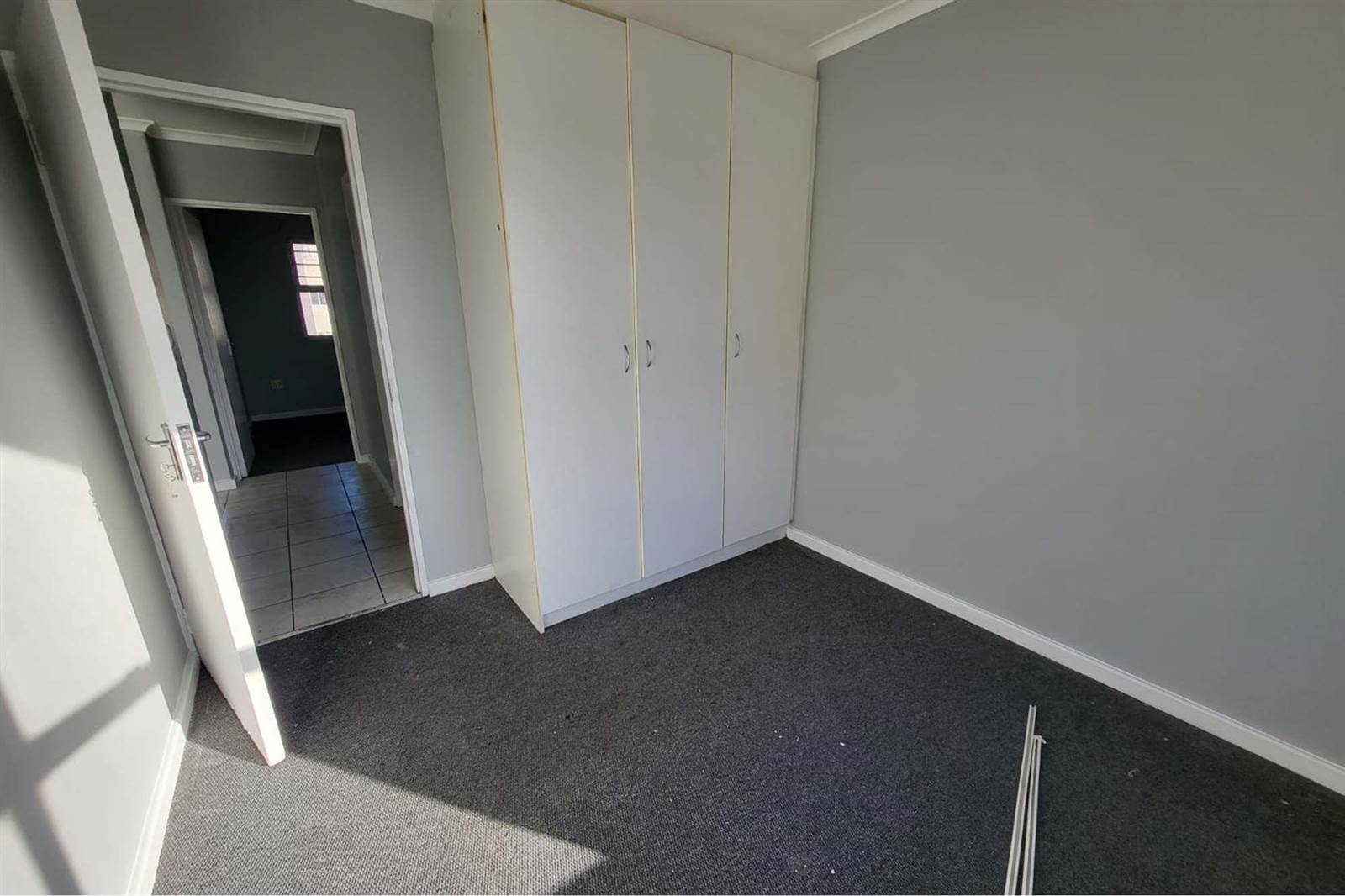 2 Bed Apartment in Parow Central photo number 13