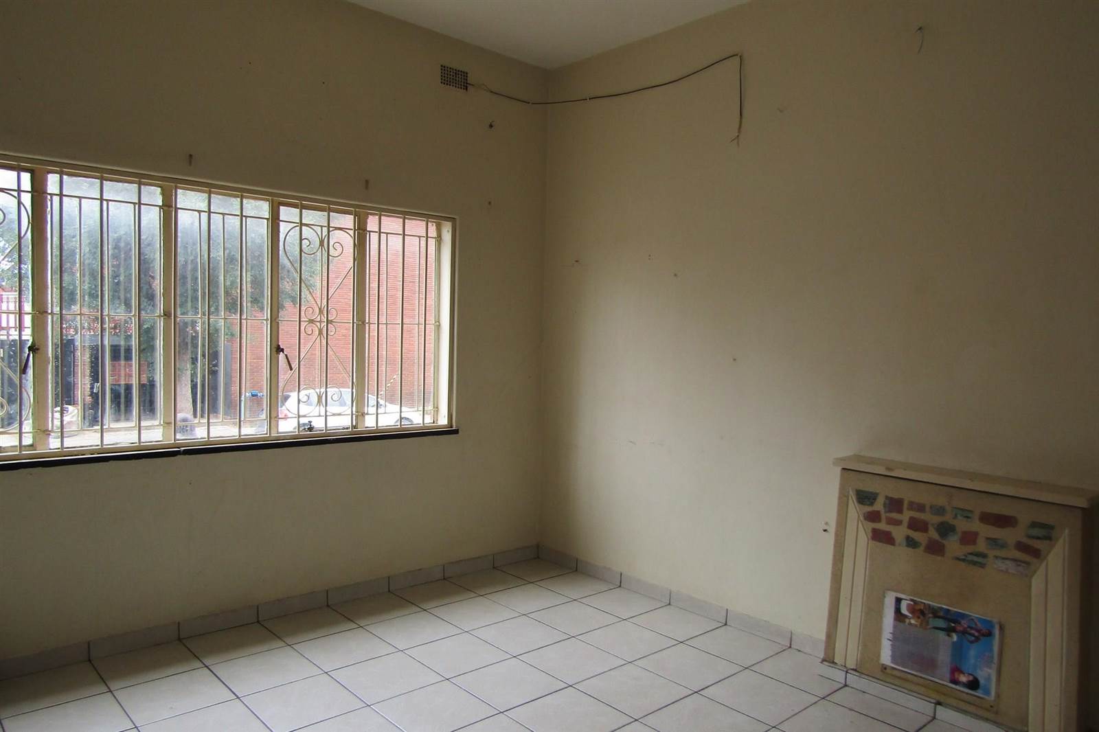 1 Bed Apartment in Turffontein photo number 7