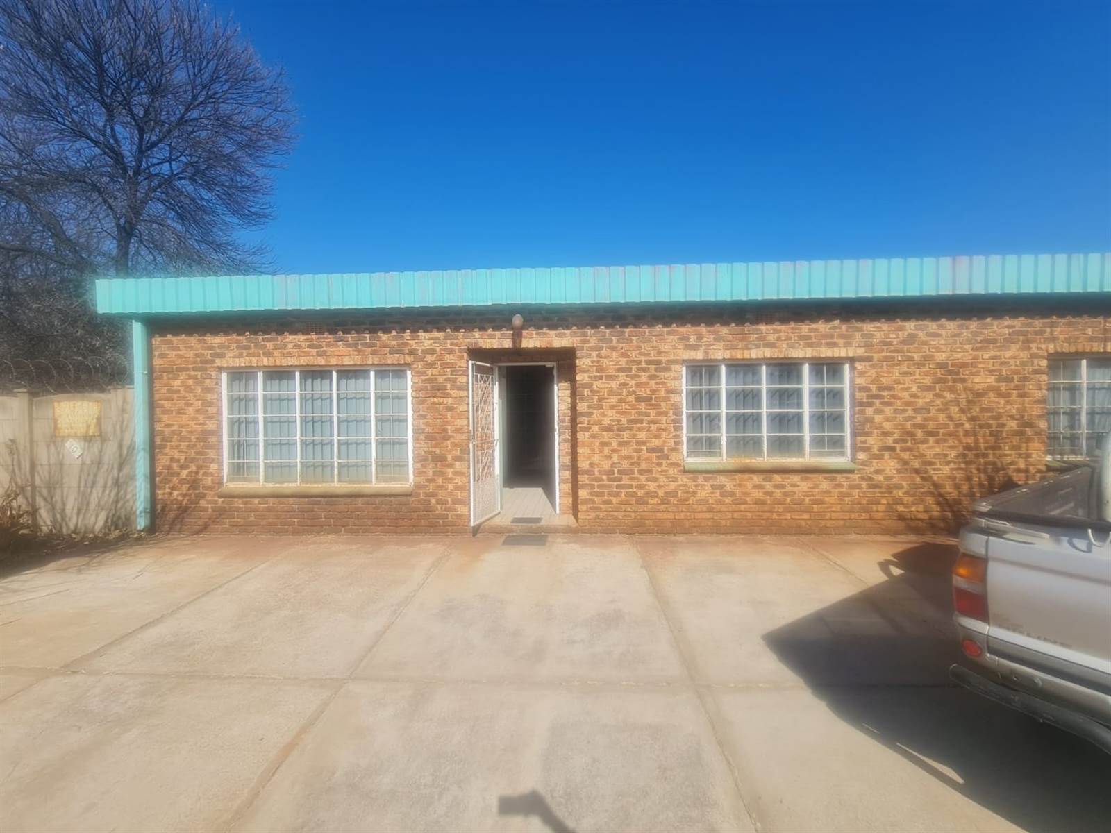 Commercial space in Stilfontein photo number 1