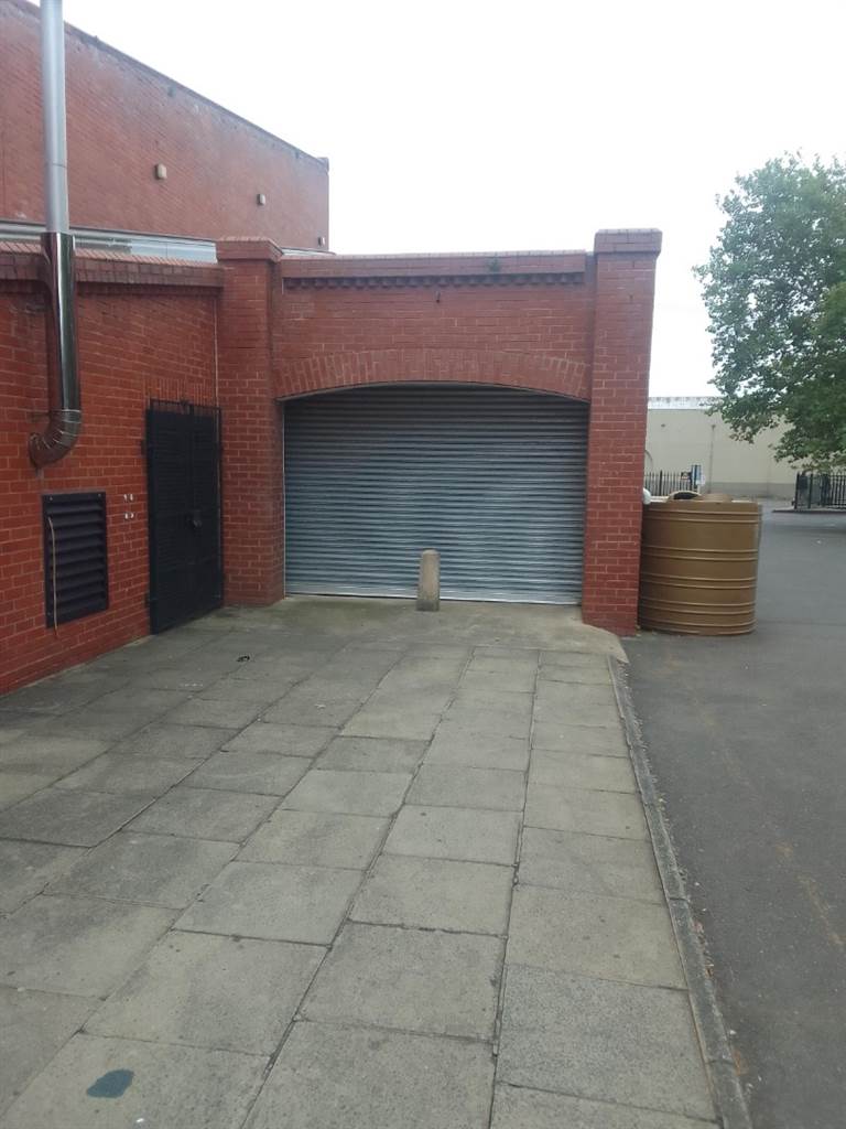 175  m² Commercial space in Pietermaritzburg Central photo number 2