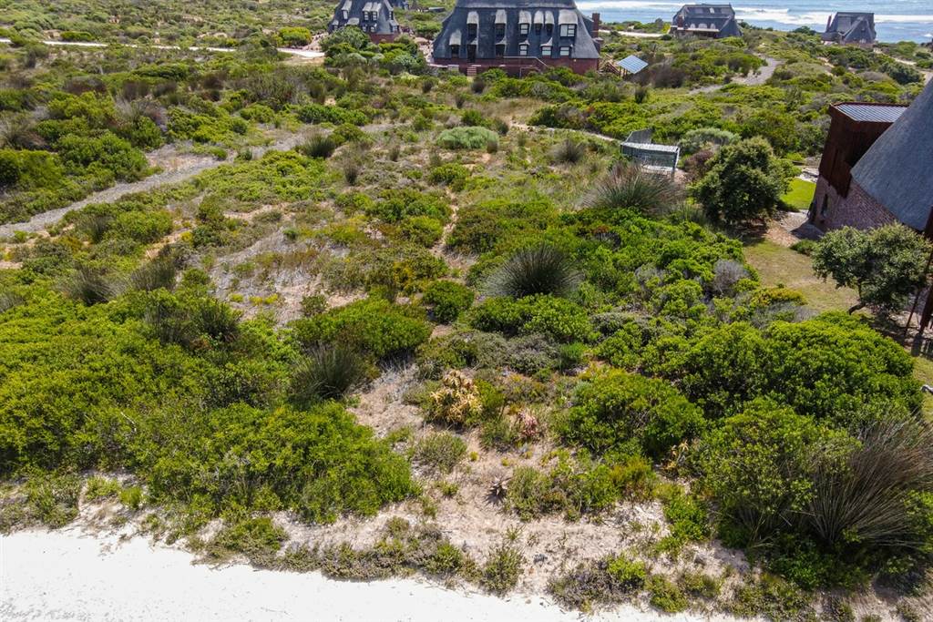 805 m² Land available in Stilbaai photo number 11
