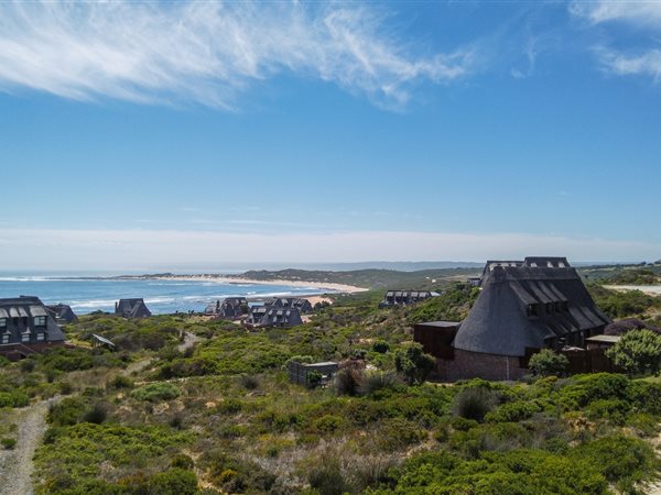 805 m² Land available in Stilbaai