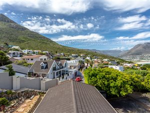 House in Hout Bay and surrounds