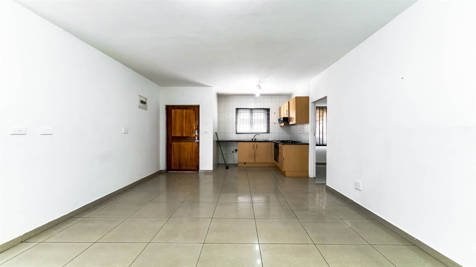 3 Bed Apartment in Tongaat Central photo number 17
