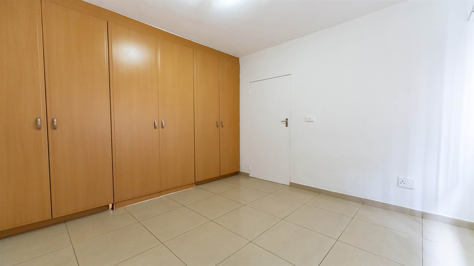 3 Bed Apartment in Tongaat Central photo number 8