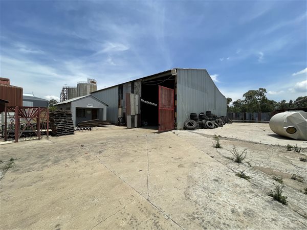 1252  m² Industrial space in Driehoek