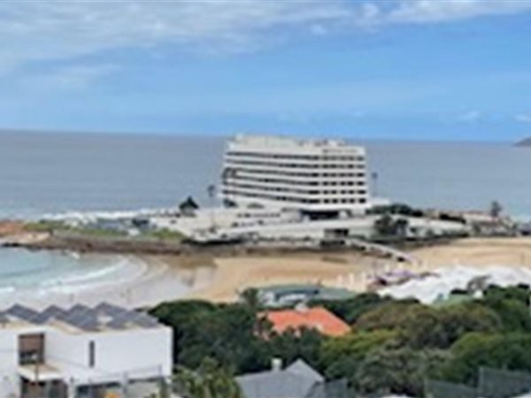 718 m² Land available in Plettenberg Bay