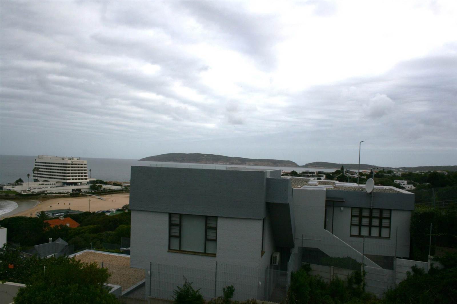 718 m² Land available in Plettenberg Bay photo number 11