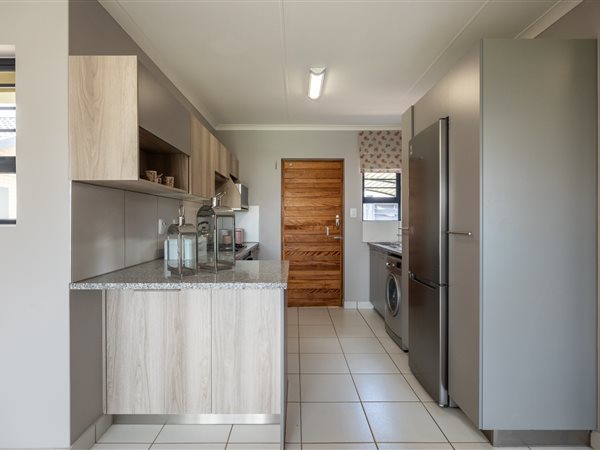 1 Bedroom House