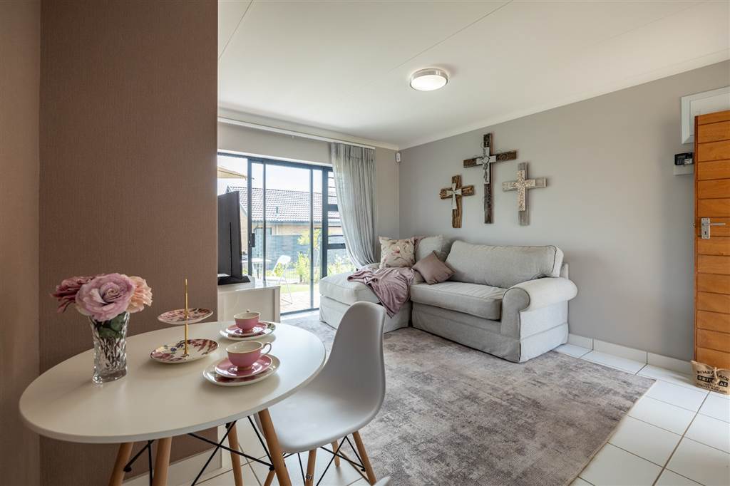 1 Bedroom House