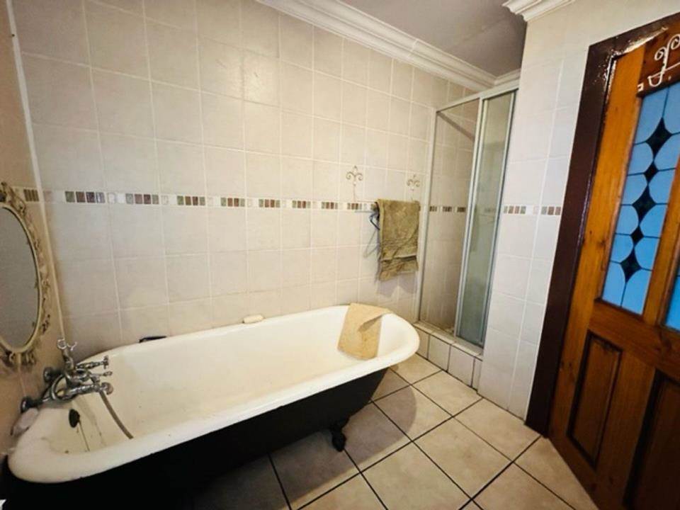 4 Bed House in Alberton photo number 14