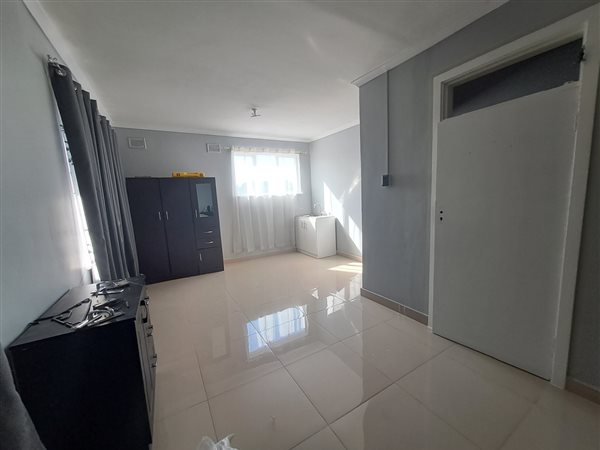 1 Bed Apartment