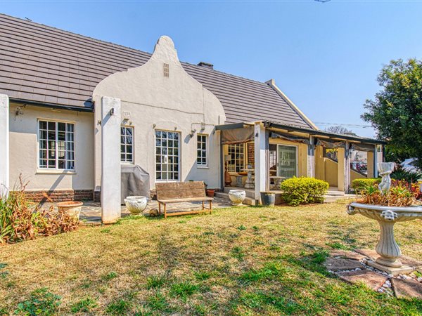 3 Bedroom House 3 Bedroom House