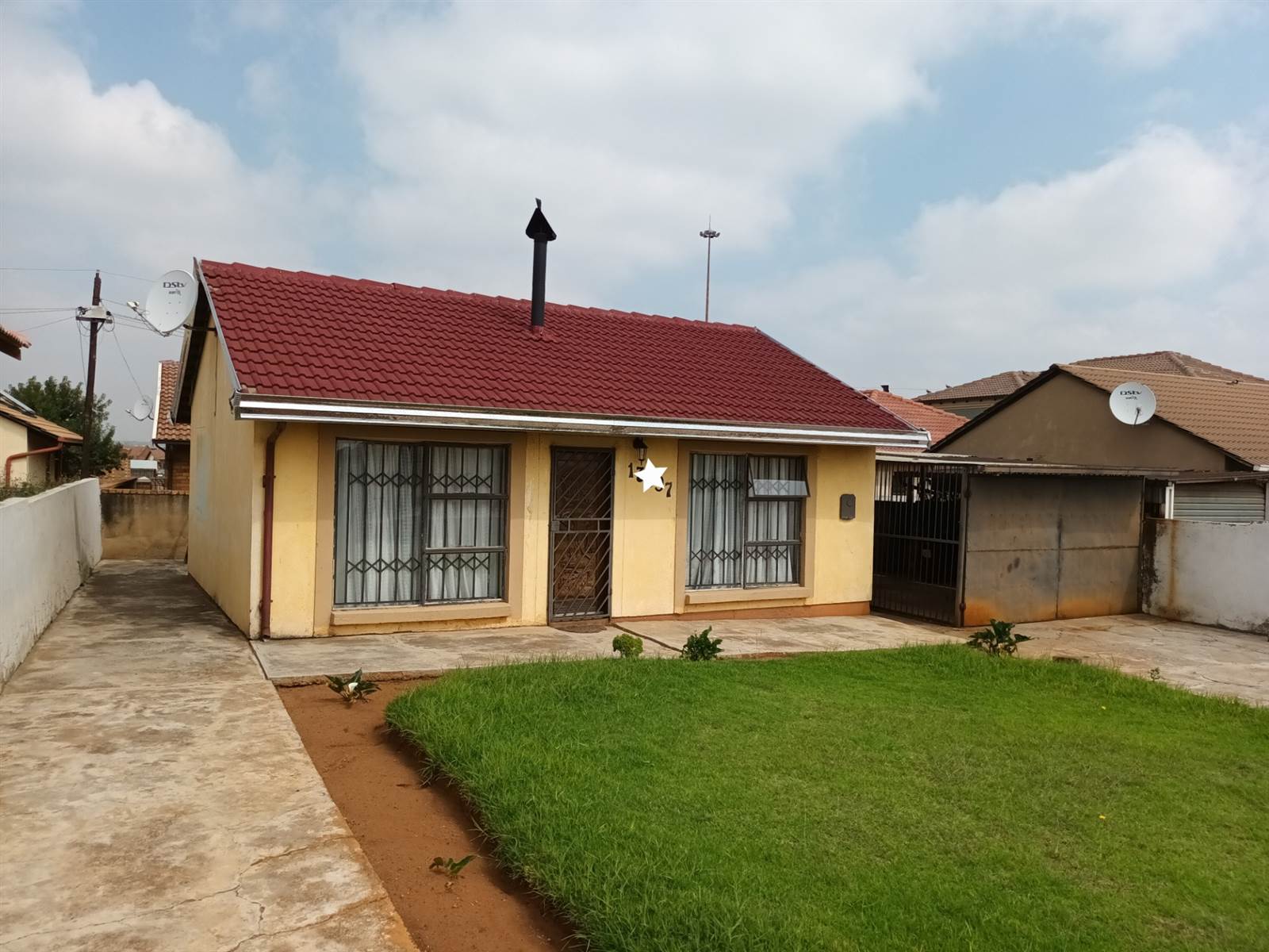 2 Bed Cluster in Kwa Thema photo number 3