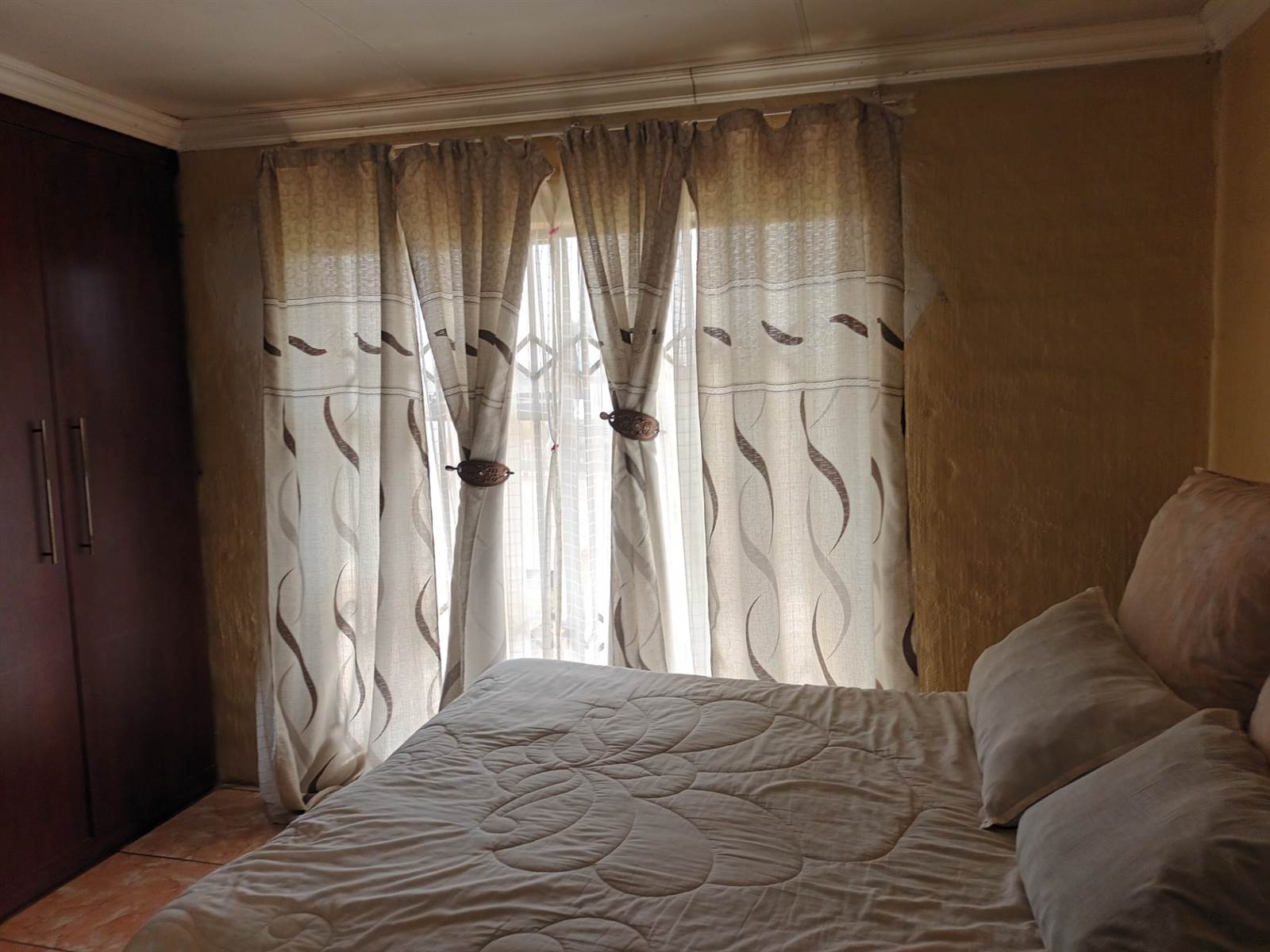2 Bed Cluster in Kwa Thema photo number 13