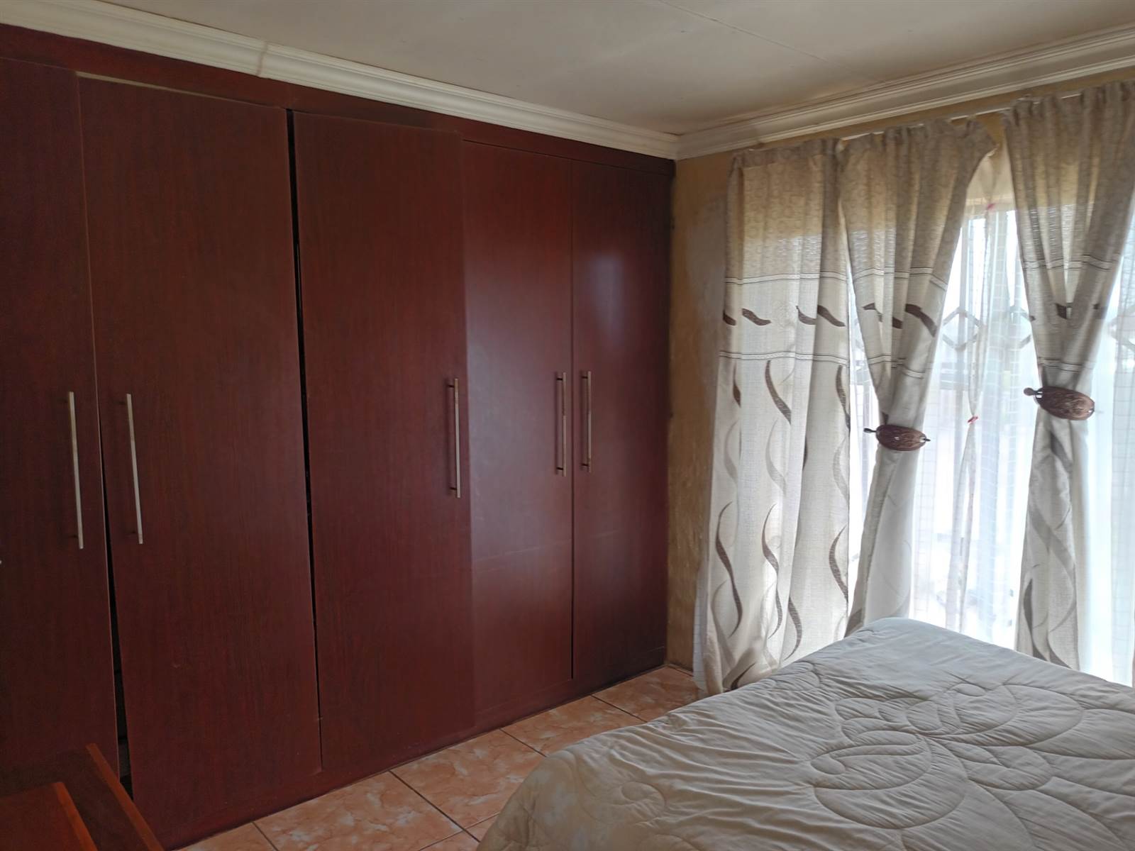 2 Bed Cluster in Kwa Thema photo number 12