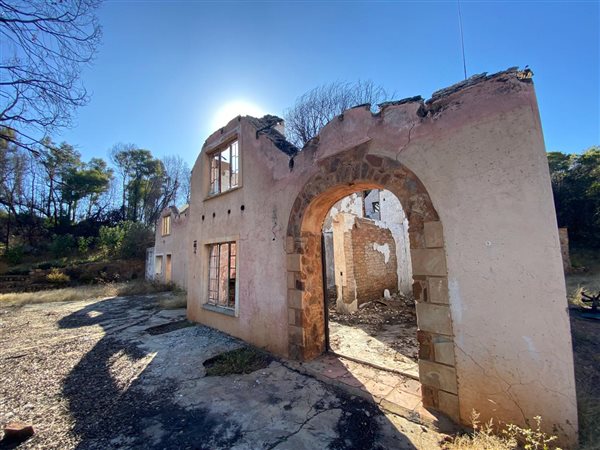 9.3 ha Smallholding 9.3 ha Smallholding
