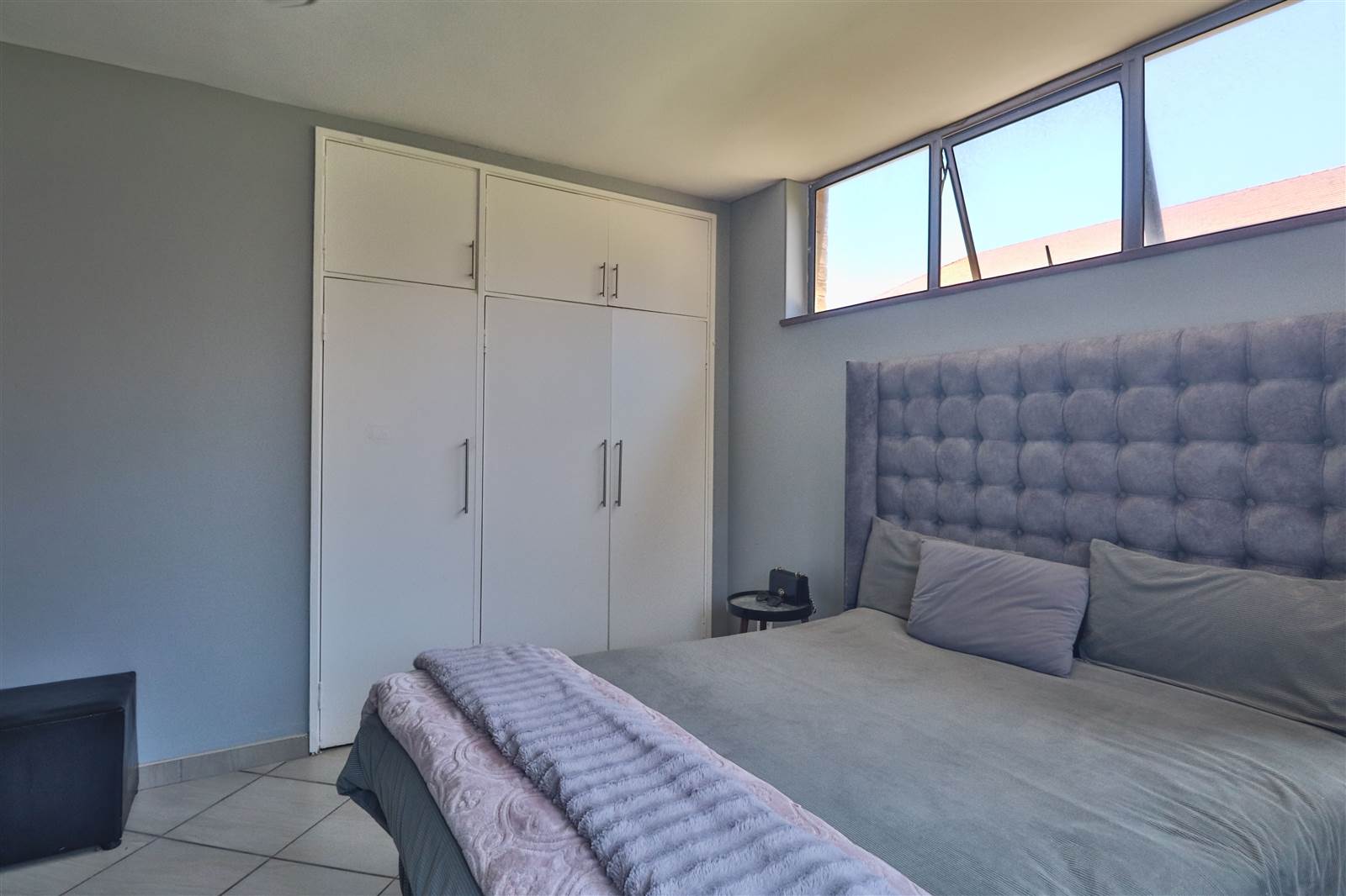 2 Bed Flat in Scottburgh Central photo number 17