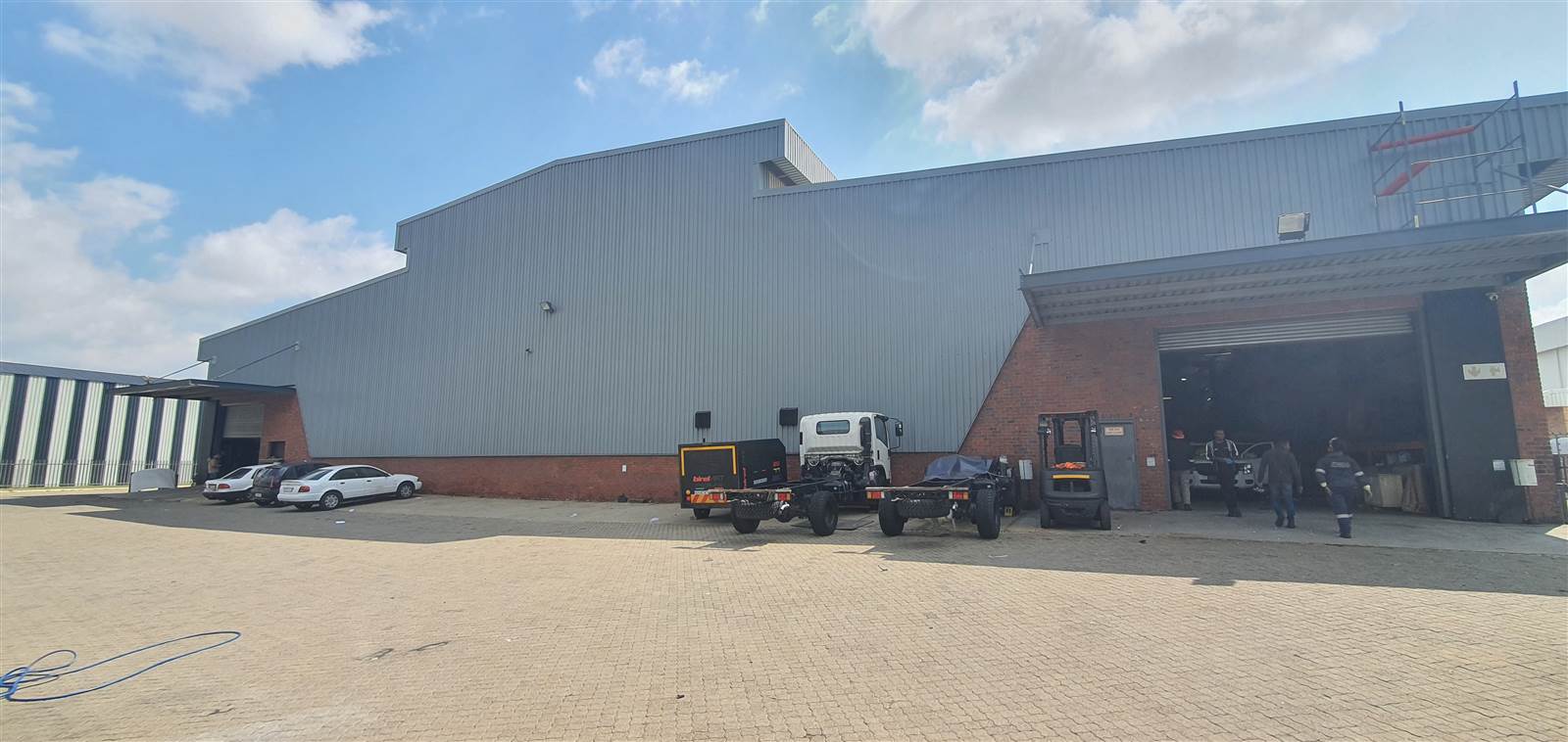 2650  m² Industrial space in Gosforth Park photo number 3