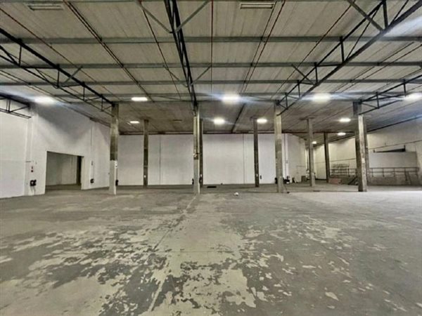 3 672  m² Commercial space