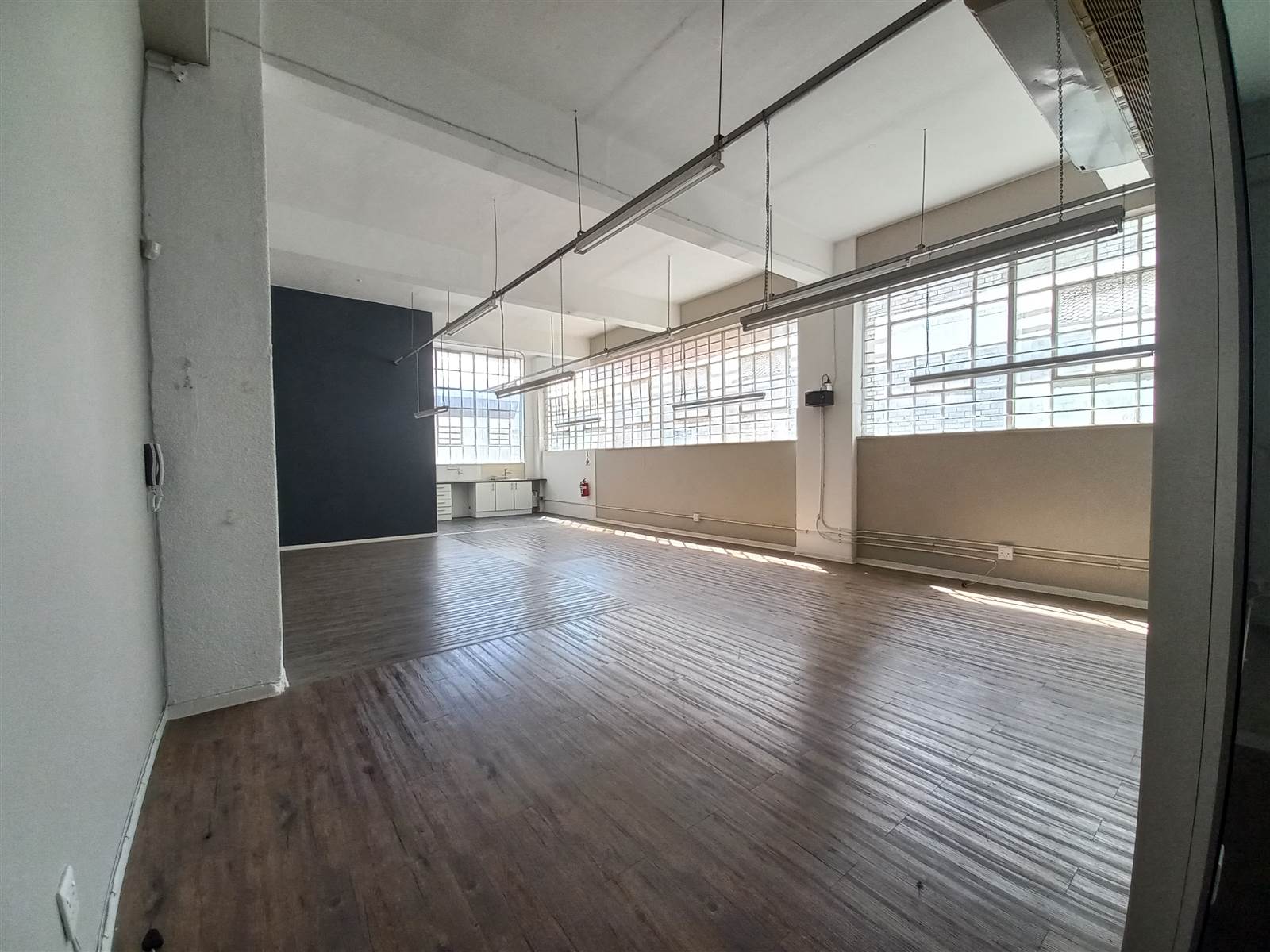 150  m² Commercial space in Salt River photo number 7