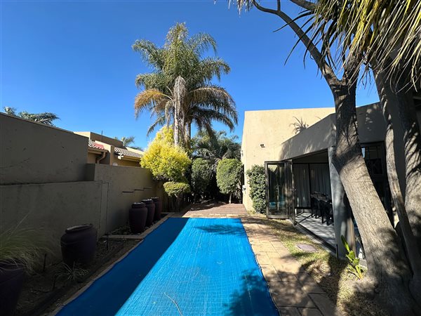 2 Bedroom Townhouse 2 Bedroom Townhouse