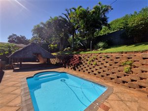 4 Bed House in Compensation Beach