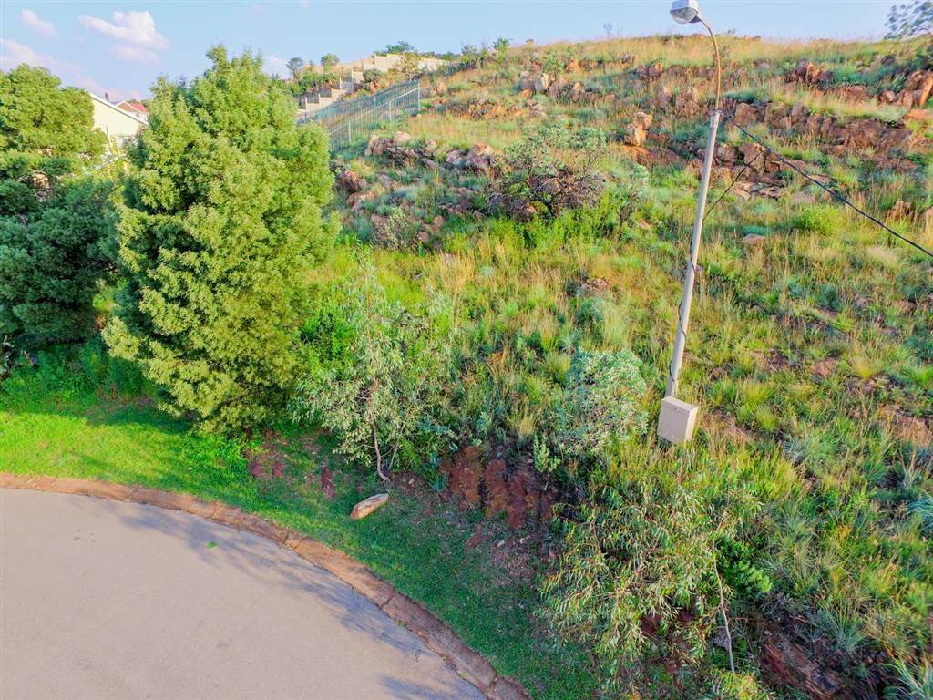 2400 m² Land available in Wilro Park photo number 5