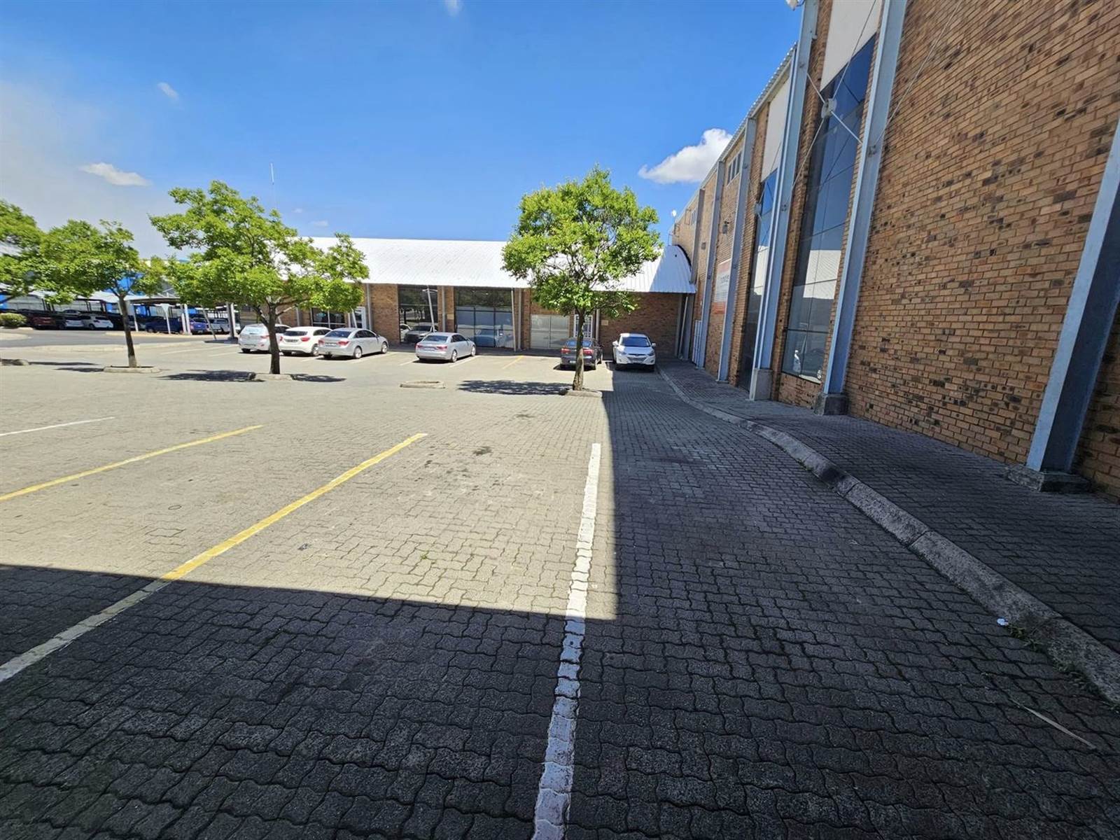 150  m² Commercial space in Secunda photo number 14
