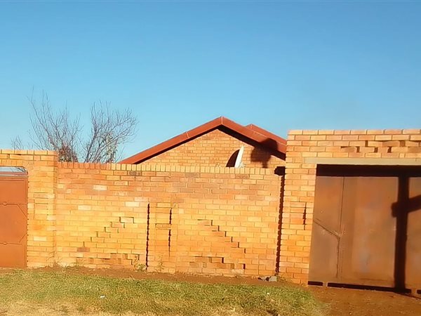 2 Bedroom House